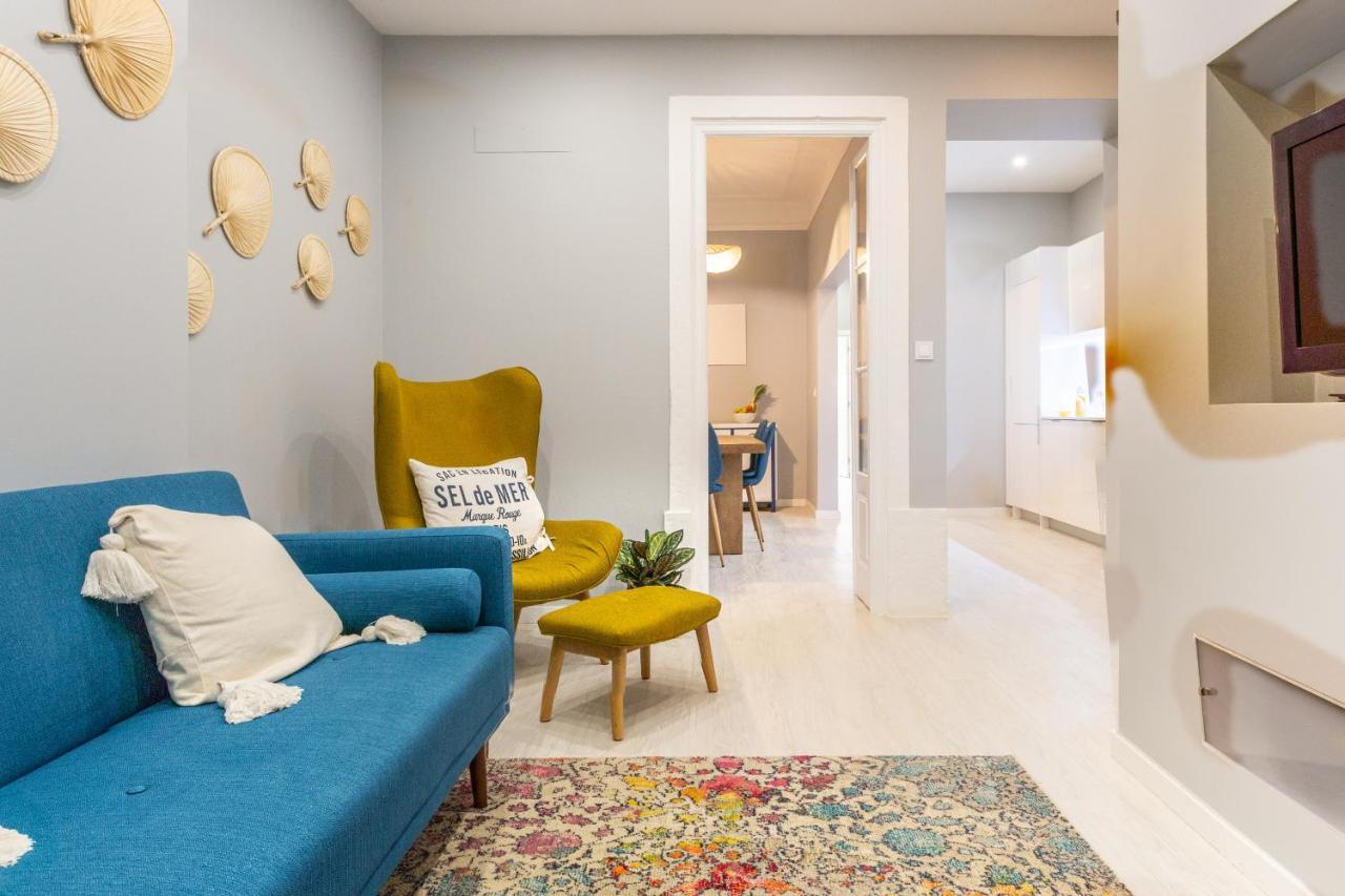 Wonderful Brand New Belem - A Few Steps Away From The River! *