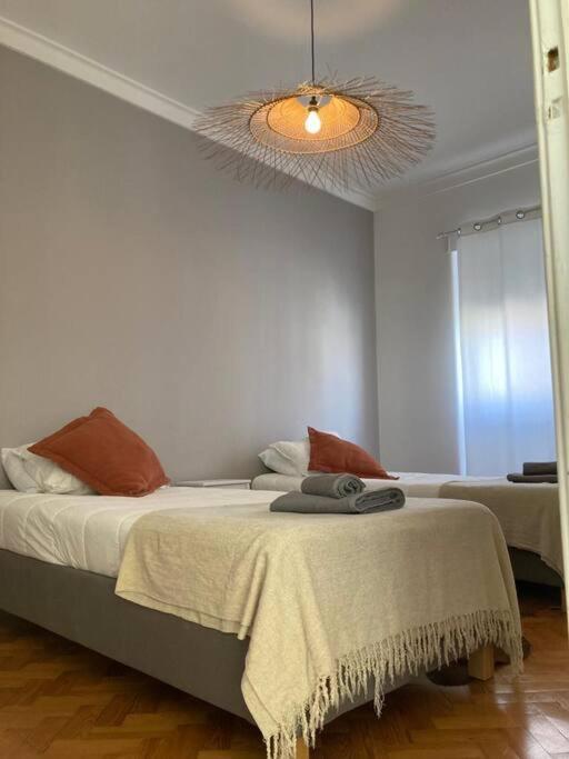 Apartment Apartamento Bem Localizado Para Familias & Amigos Lisbon