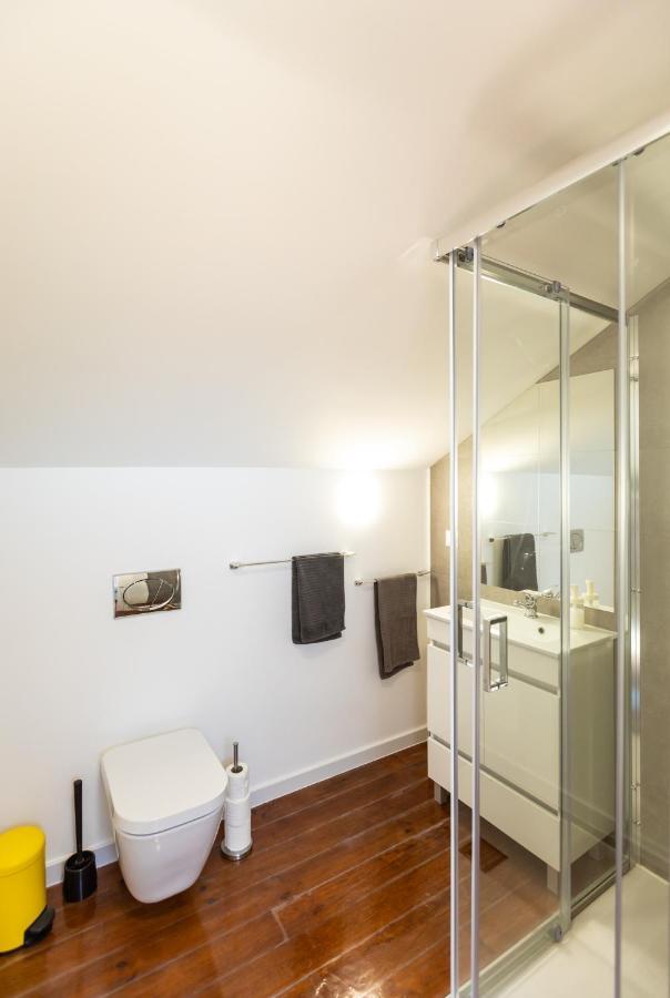 Ambassador River View Apartment *