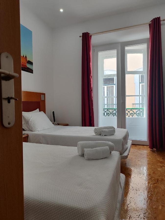 Guest House Rooms In Bairro Alto Guest house Lisbon