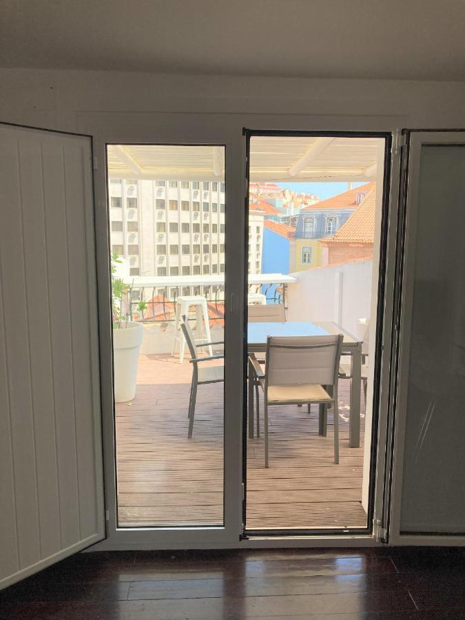 Fabulous T2 With Balcony In Rossio Lisbon