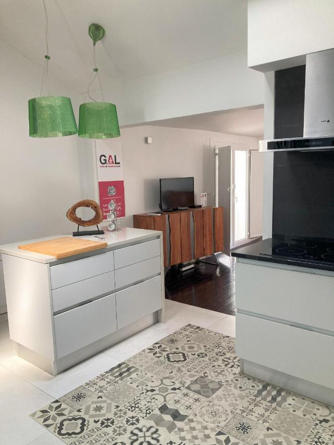Fabulous T2 With Balcony In Rossio Apartment