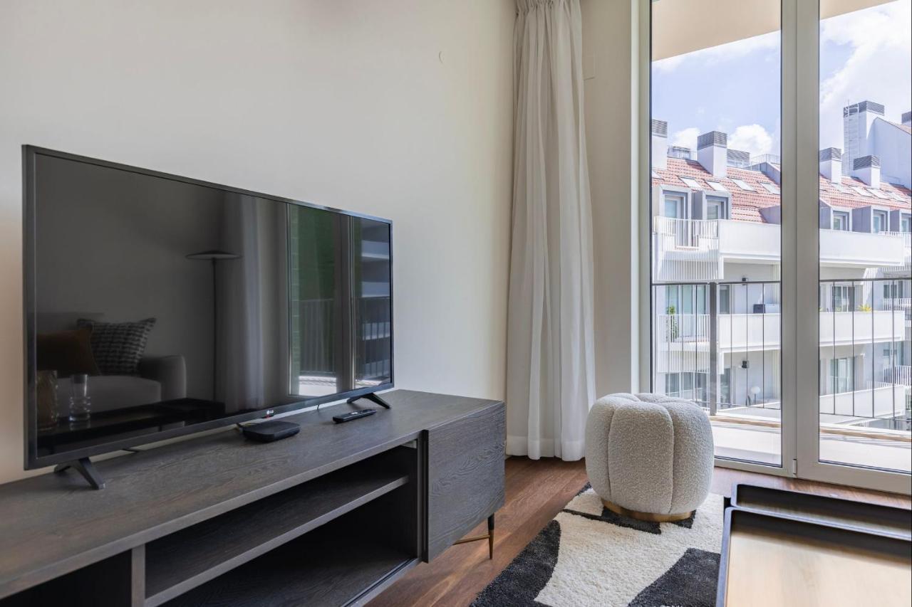 Apartment Upscale In Center By Lovelystay Lisbon