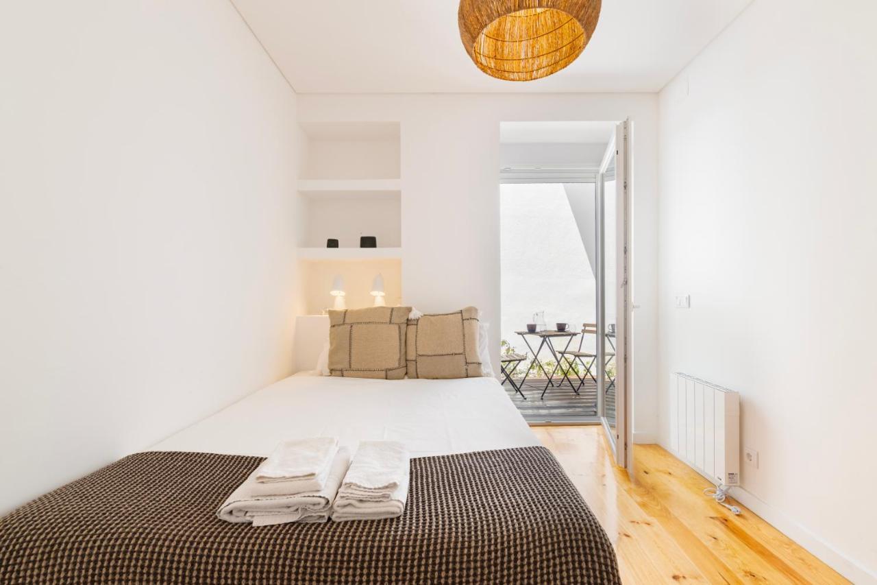 Apartment Your Dream Stay: Modern Amenities, Historic Charm Lisbon