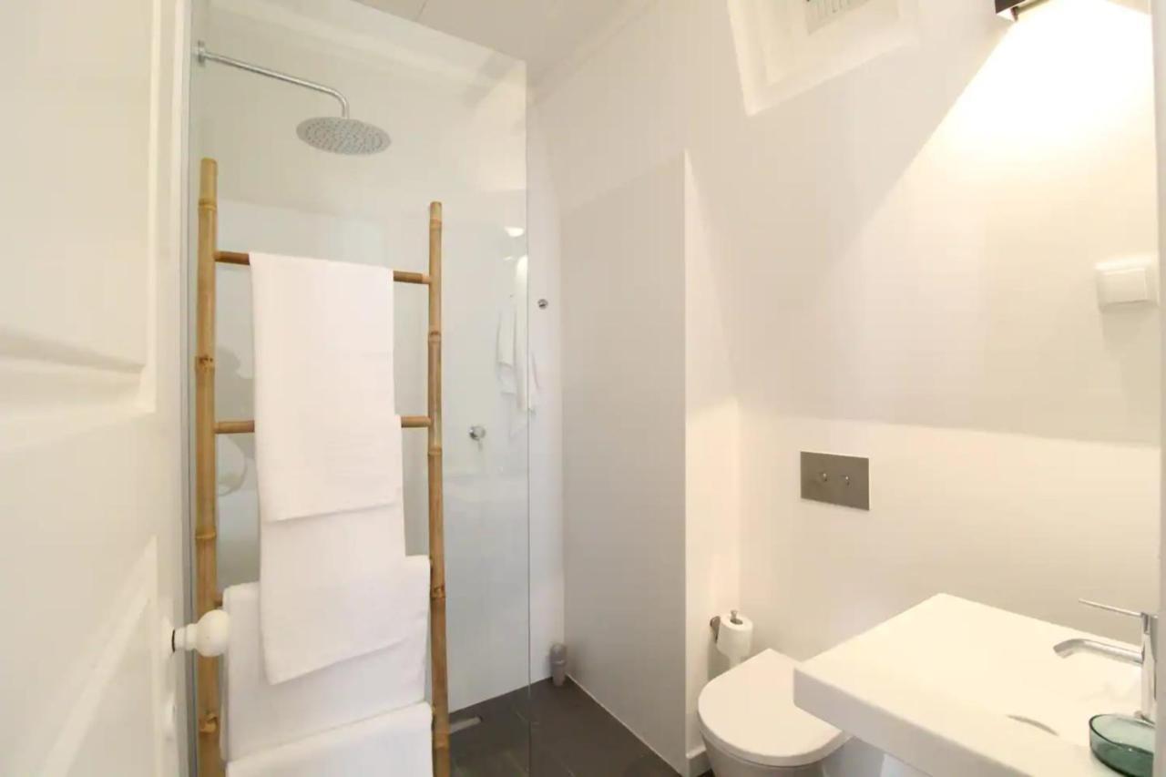 Bright 1 Bd W Lovely Balcony In Lisbon