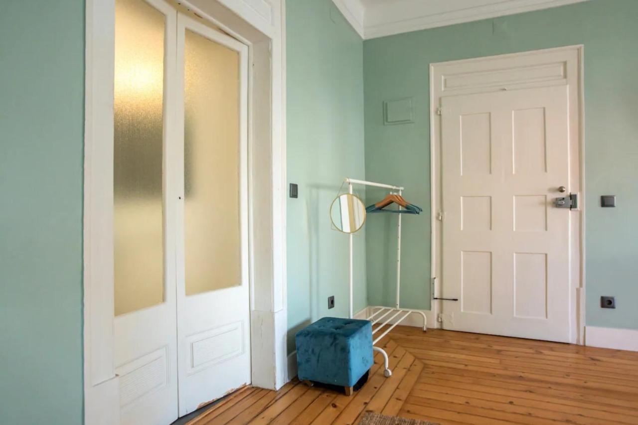 Peaceful 2bedrooms W Patio In Holiday home Lisbon
