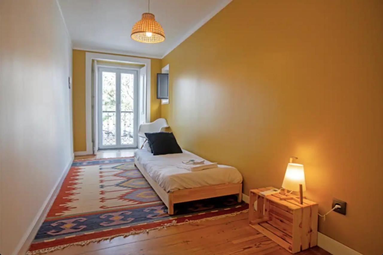 Peaceful 2bedrooms W Patio In Lisbon