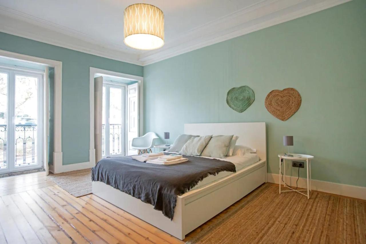 Peaceful 2bedrooms W Patio In Lisbon