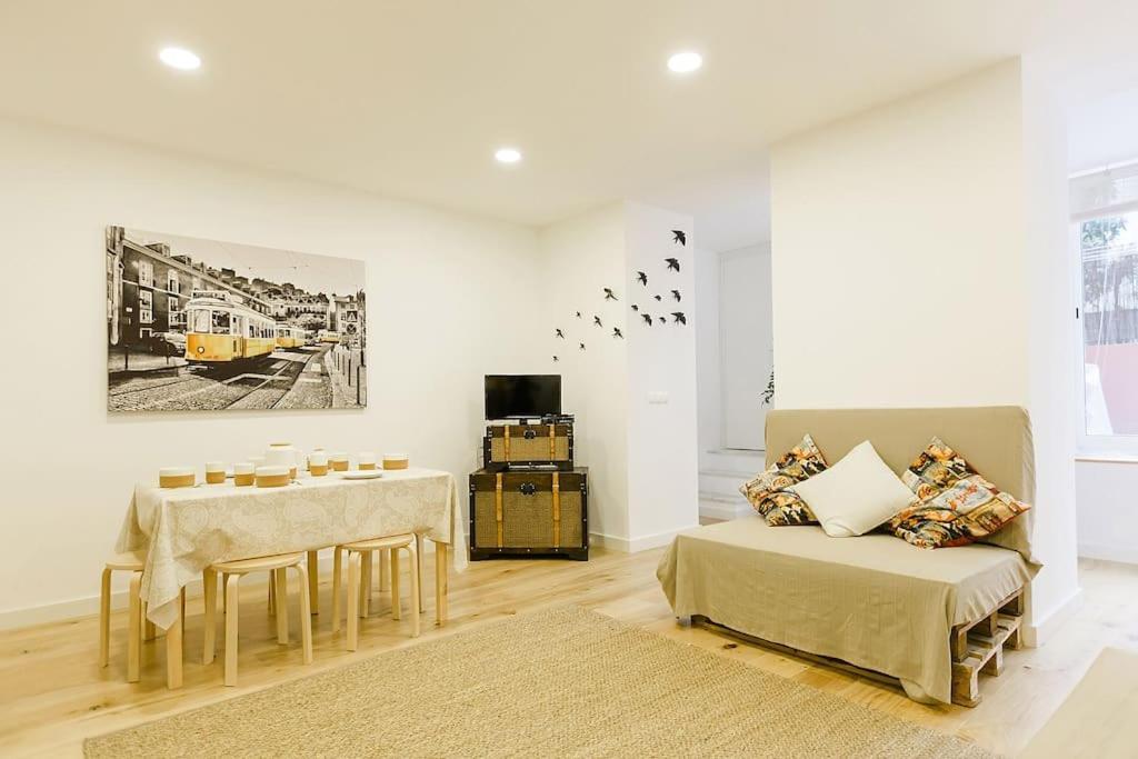 Apartment Place - Historic Center With Terrace Lisbon