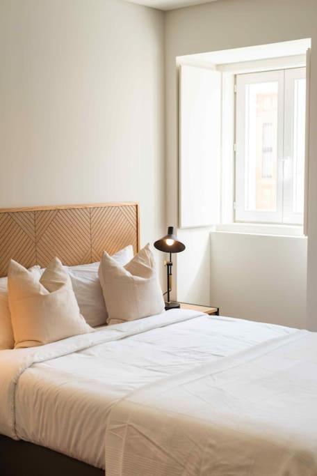 Pardal Rc B - Stylish Studio In Alcantara With Free Parking Nearby Apartment *