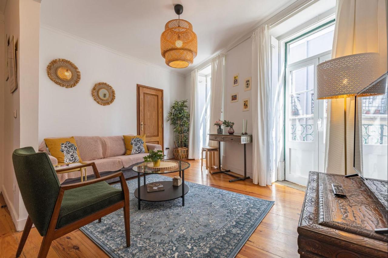 Classy And Charming By Lovelystay Lisbon