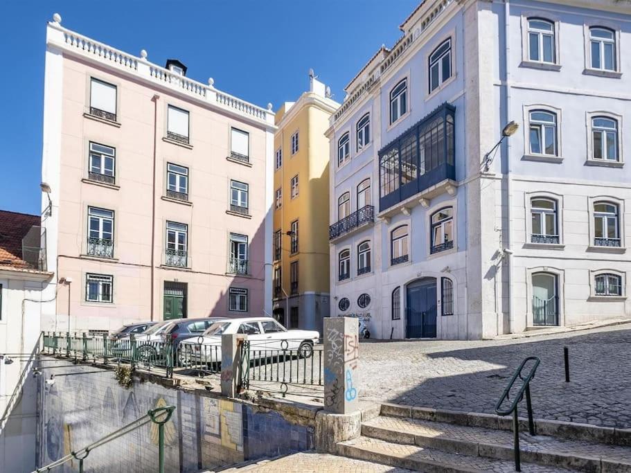 Classy 2br In Principe Real W/ Heating Apartment Lisbon