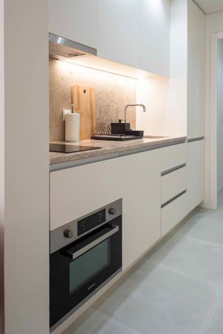Pardal Rc B - Stylish Studio In Alcantara With Free Parking Nearby Apartment Lisbon