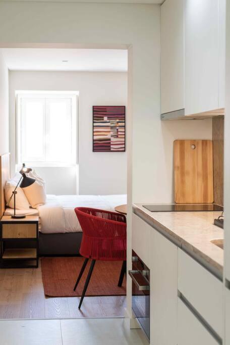 Pardal Rc B - Stylish Studio In Alcantara With Free Parking Nearby Apartment Lisbon