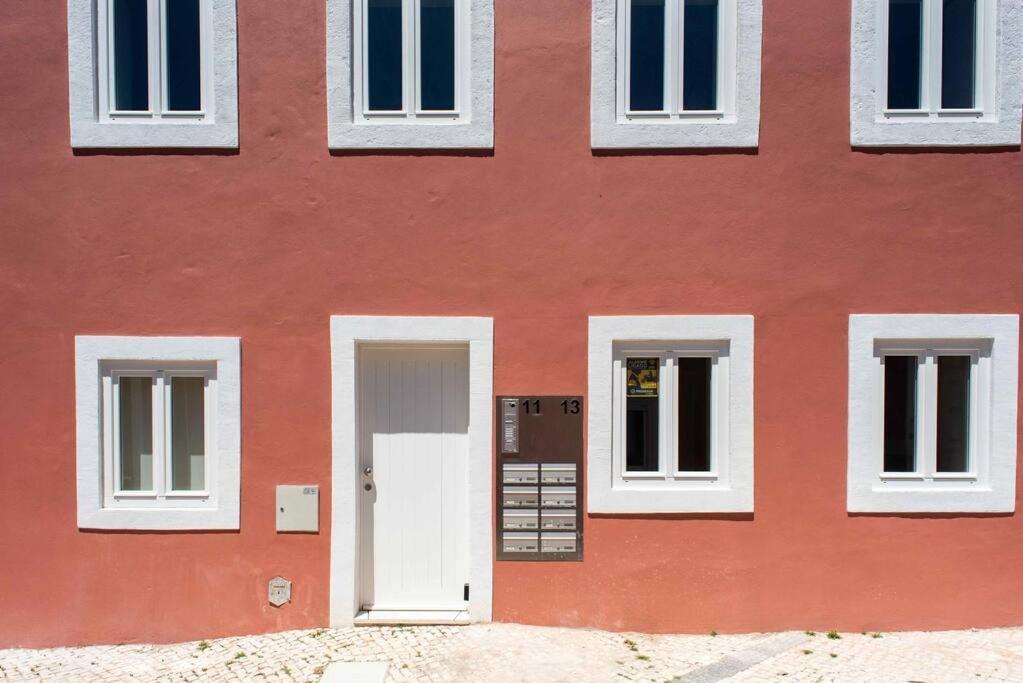 Pardal Rc B - Stylish Studio In Alcantara With Free Parking Nearby Apartment