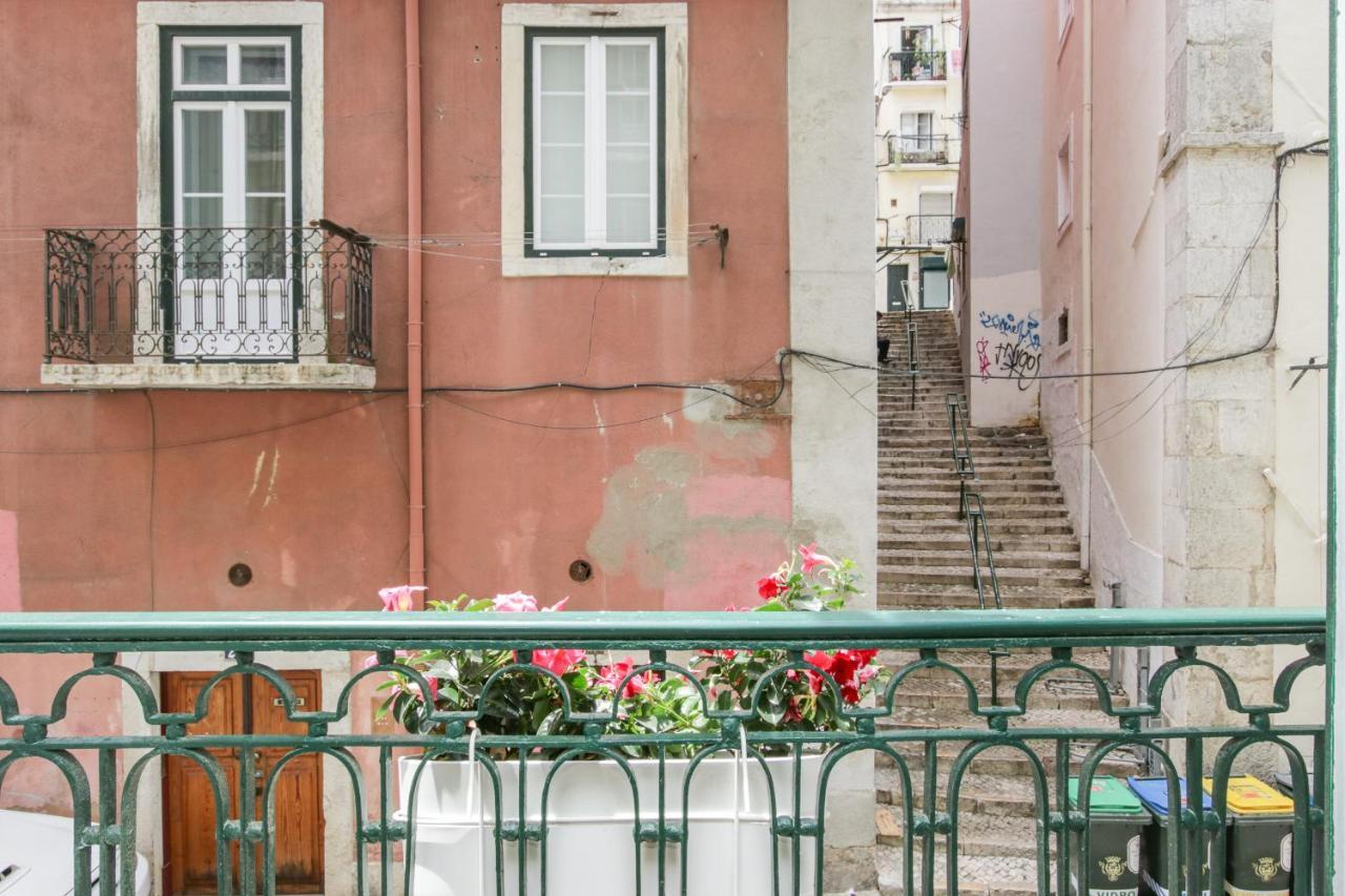 Golden Cage Chiado - Charm Historic And Cozy Apartment Lisbon