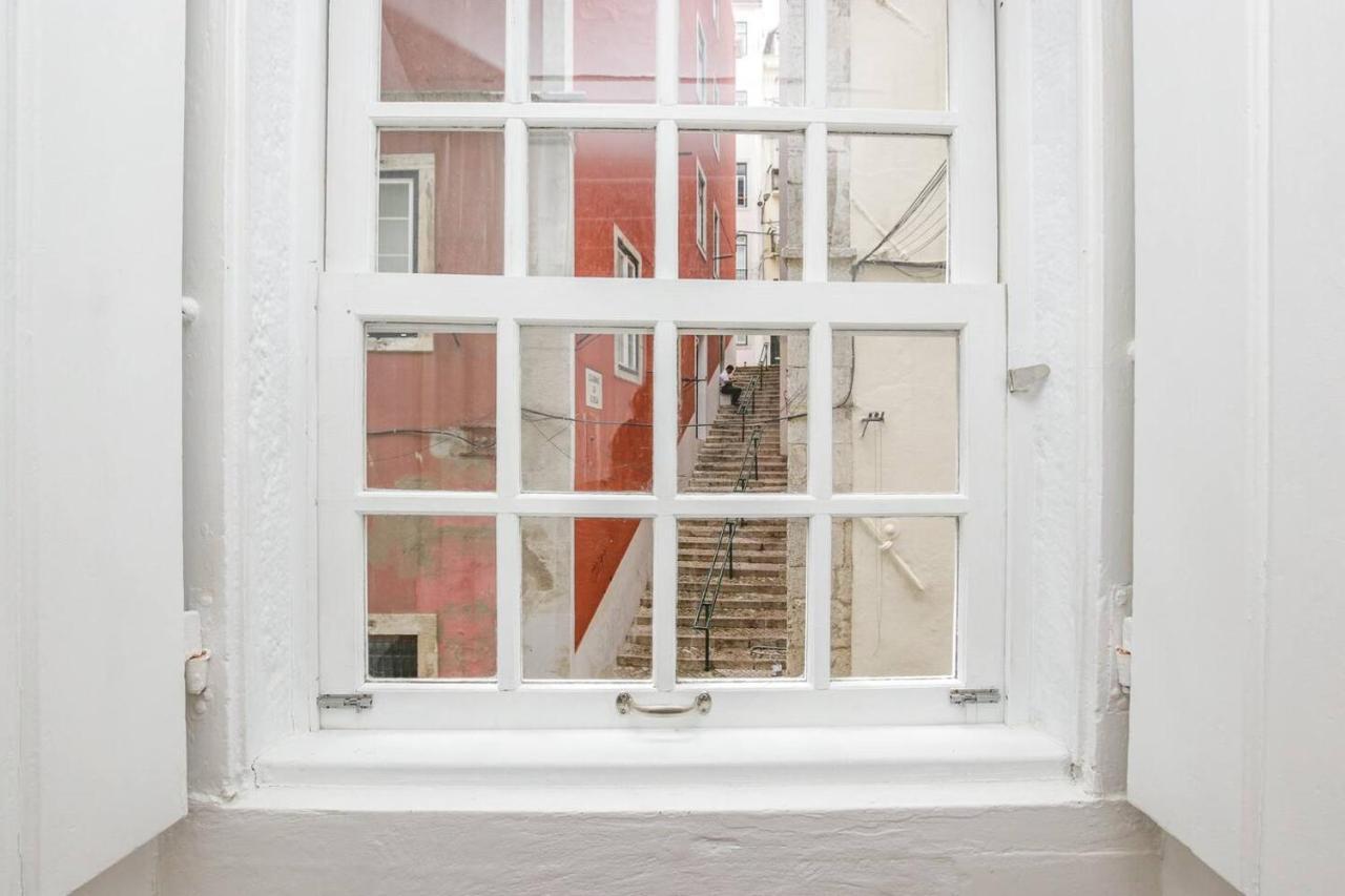 Apartment Golden Cage Chiado - Charm Historic And Cozy Lisbon