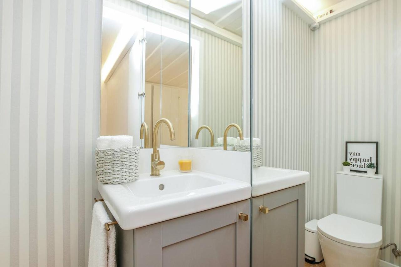 Apartment Golden Cage Chiado - Charm Historic And Cozy Lisbon