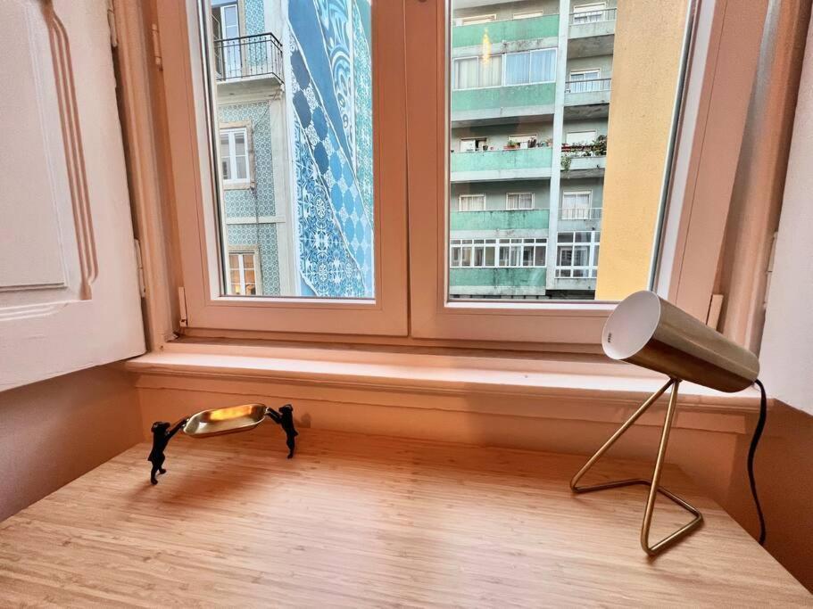 Beautiful Gloria - 120m2 With A/c And Garden * Lisbon