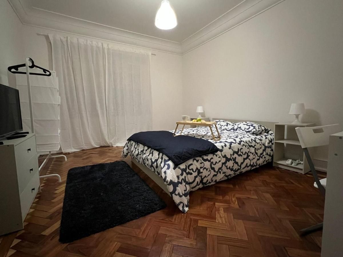Homestay Solo Grande Con Balcon
