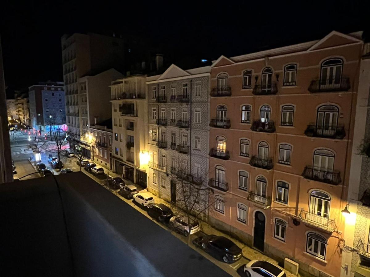 Solo Grande Con Balcon Homestay