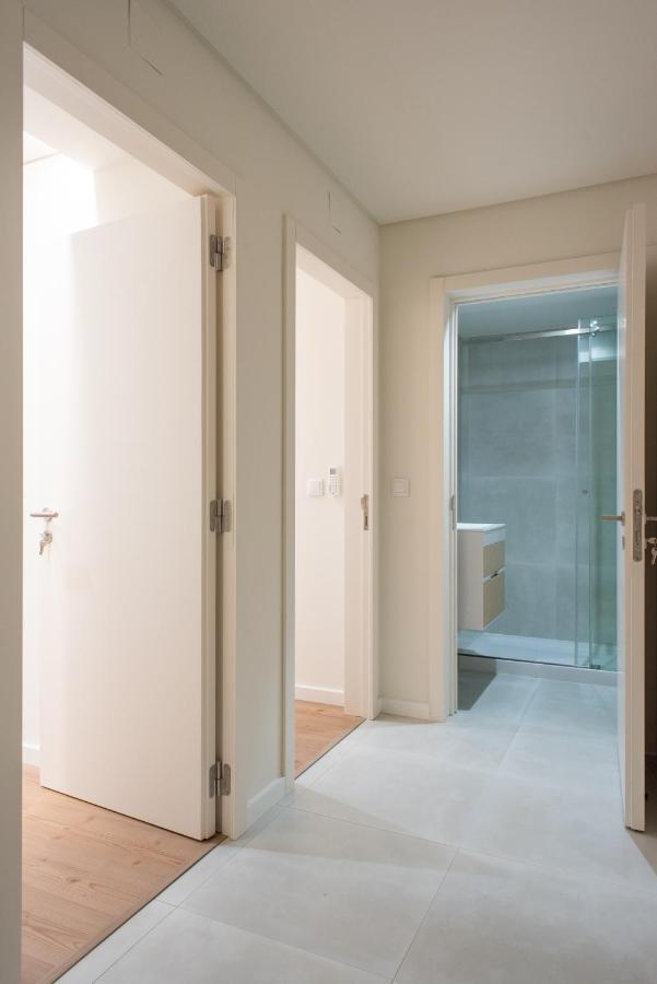 Pardal 15 - Boutique 2 Bed With Free Parking Nearby Lisbon