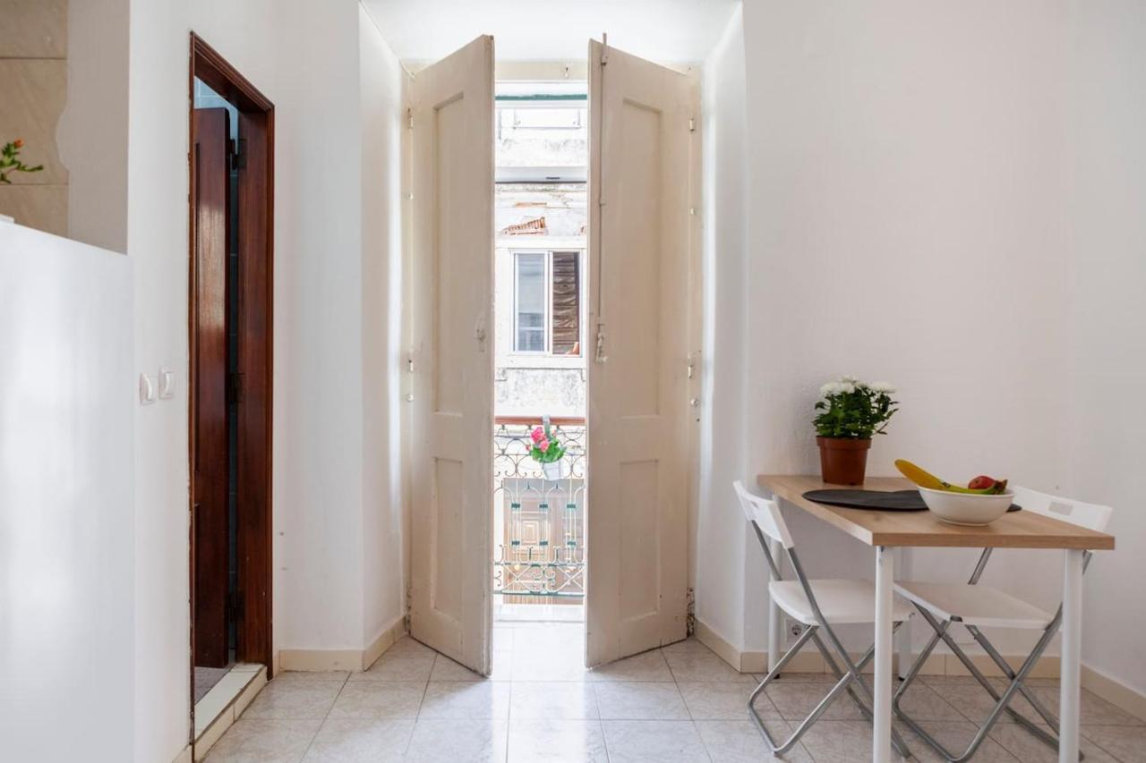 Apartment 2 Bedroom For 4 People With Free Public Parking