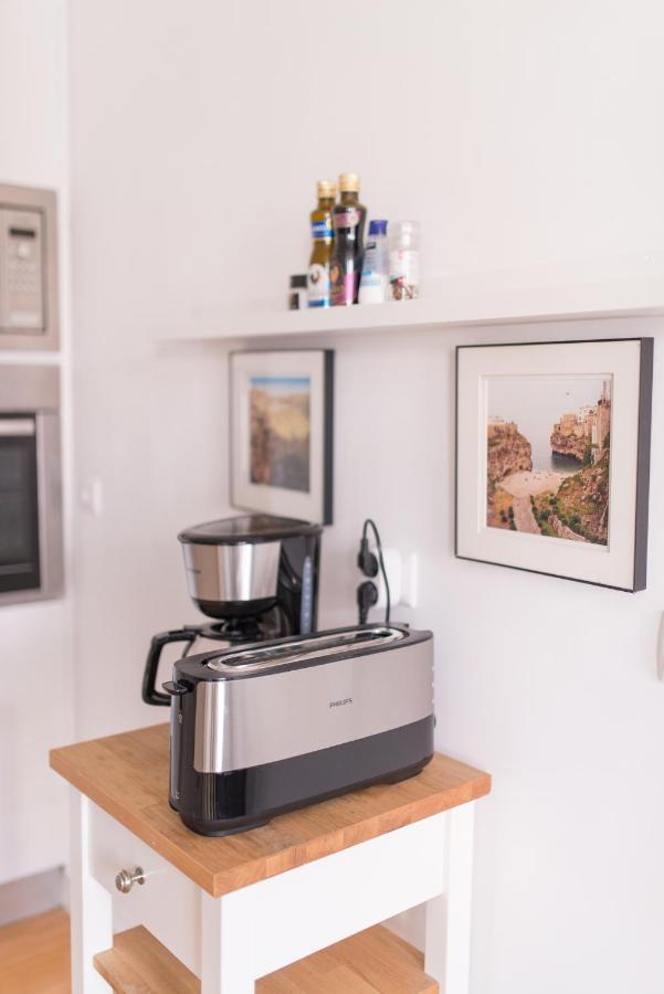 Apartment Charming, Sun-drenched In Estrela