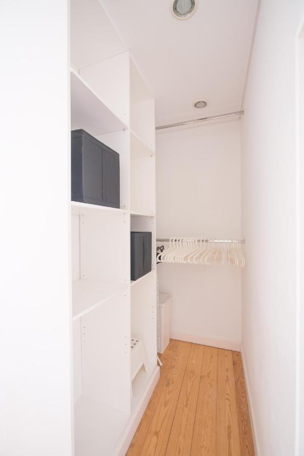 Apartment Charming, Sun-drenched In Estrela