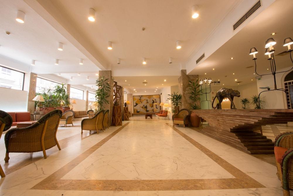 Holiday Express & - Principe Real By Ihg Lisbon