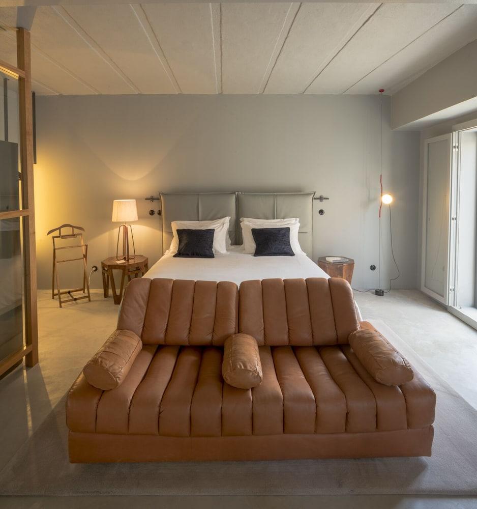 Apartment Raw Culture Arts & Lofts Bairro Alto Lisbon