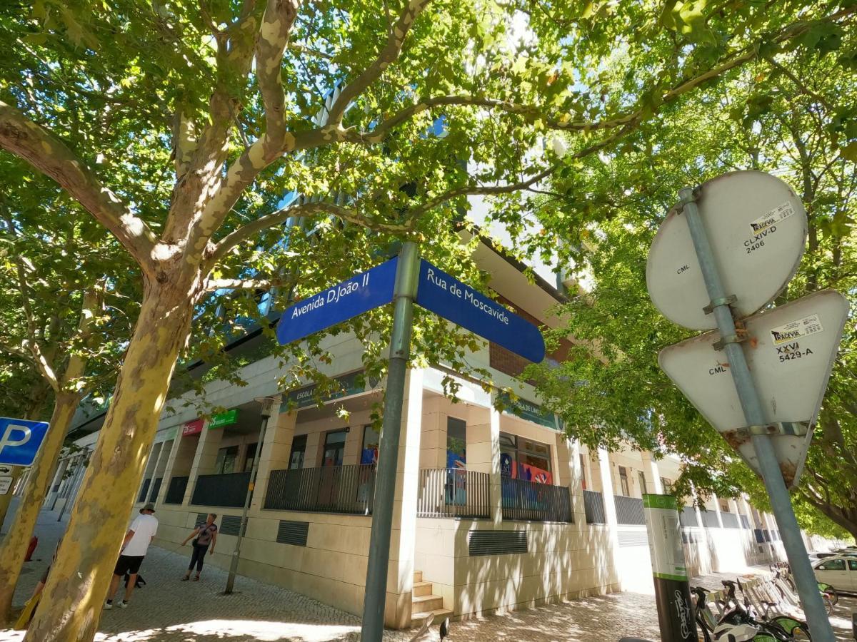 Apartment Lisbon, Modern T2 In Parque Nacoes,