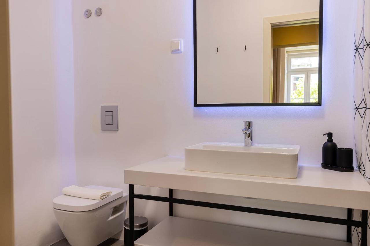 Liberdade Concept 3bdr By Lovelystay Lisbon