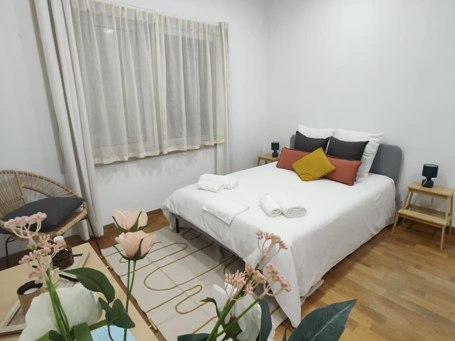 Sweet Little Orange Apartment