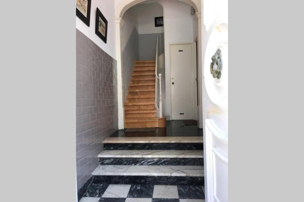 Cosy 3 Bedrooms At Campolide - 60 1a Apartment *