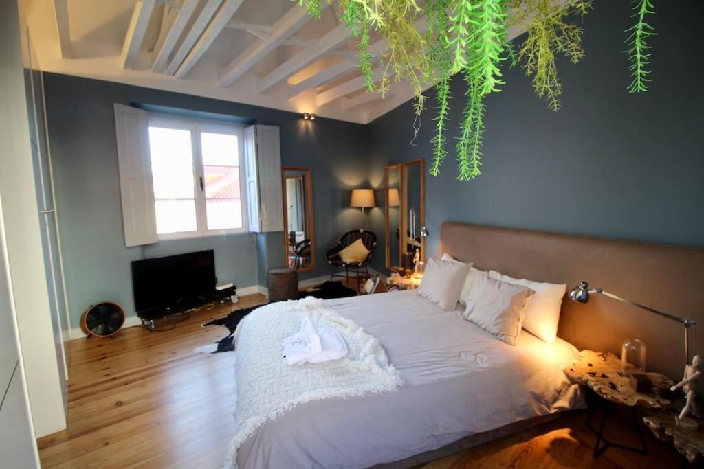 Apartment Madalena Views - Stylish & Luxury @ Baixa Lisbon