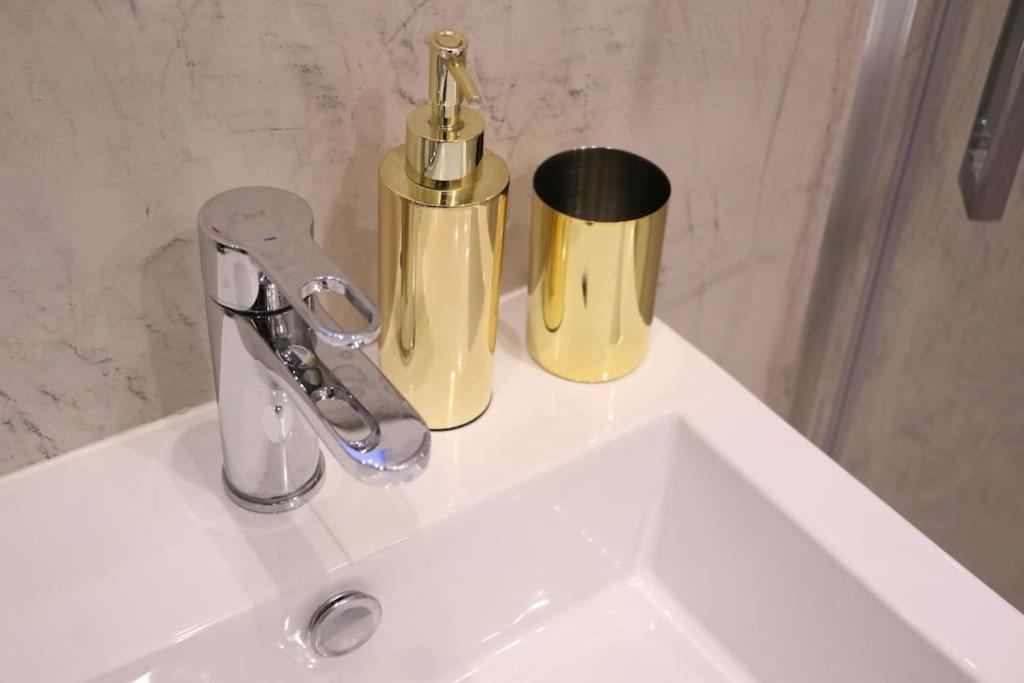 Madalena Views - Stylish & Luxury @ Baixa * Lisbon