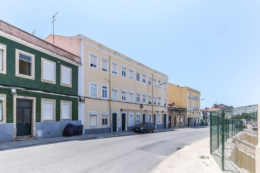 Apartment Portucale ! Bright Campo Ourique W/ Terrace Lisbon
