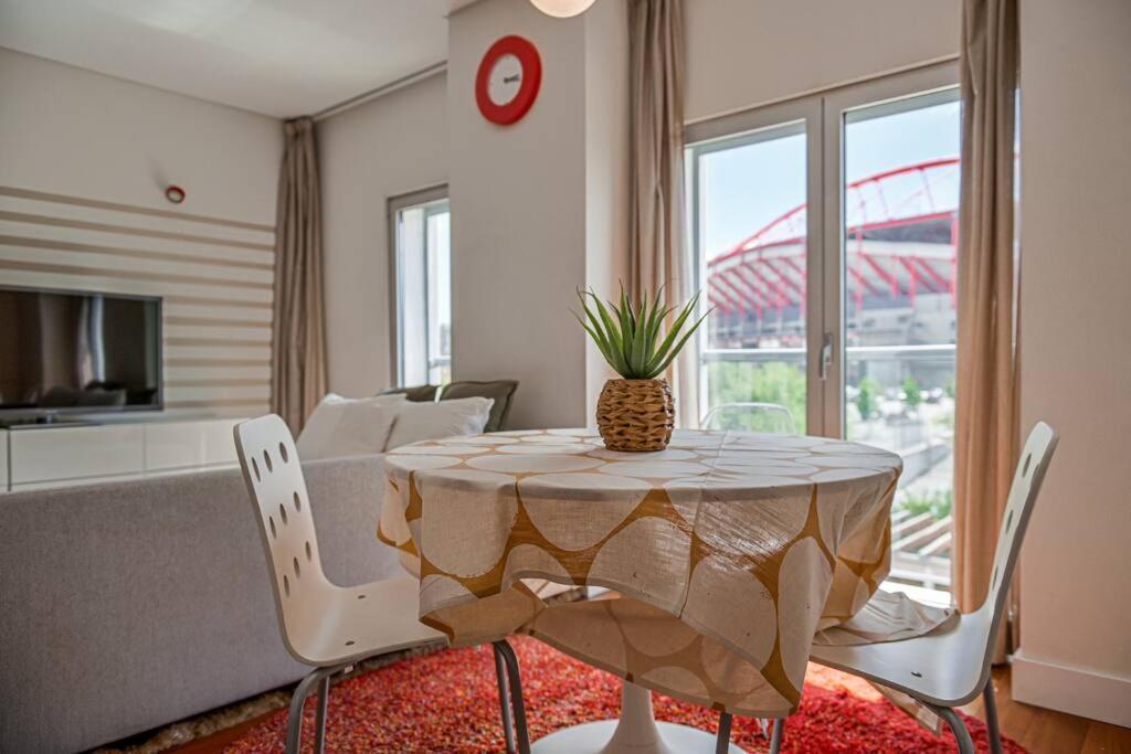 Ola - Benfica Apartment *