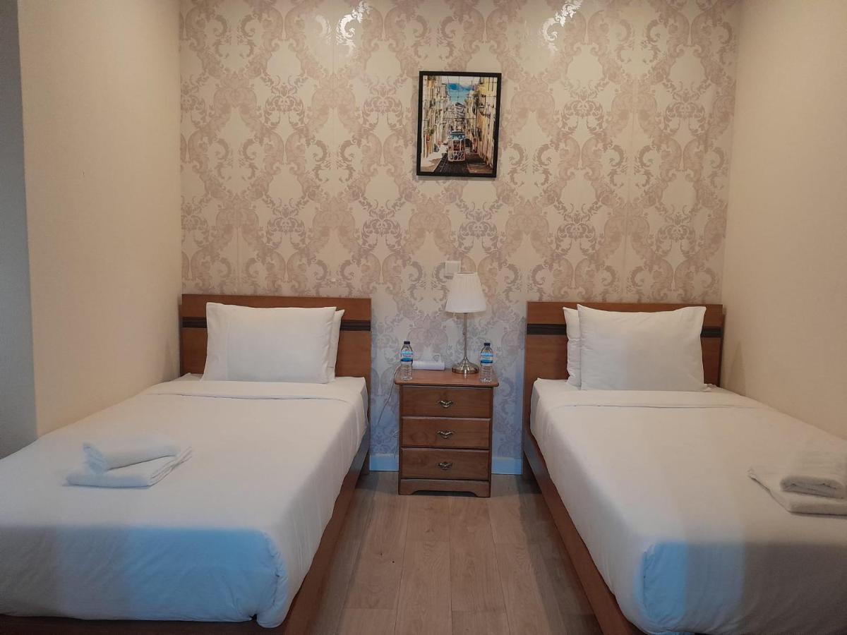 Amor Lisboa Hostel Hostel Lisbon