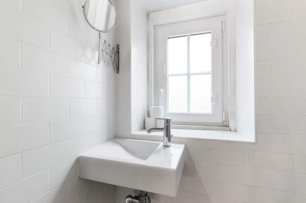 Classic Homes: Bright & In Belem Holiday home
