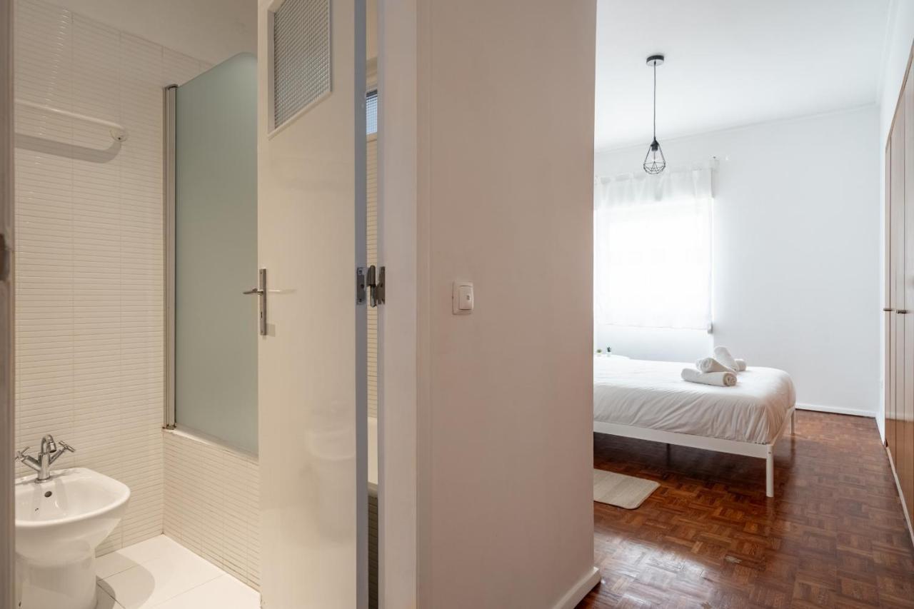 Spacious 3 Bedroom In The Heart Of Arroios Apartment Lisbon