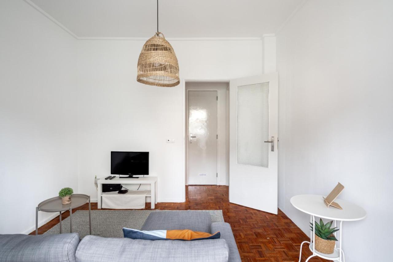 Spacious 3 Bedroom In The Heart Of Arroios