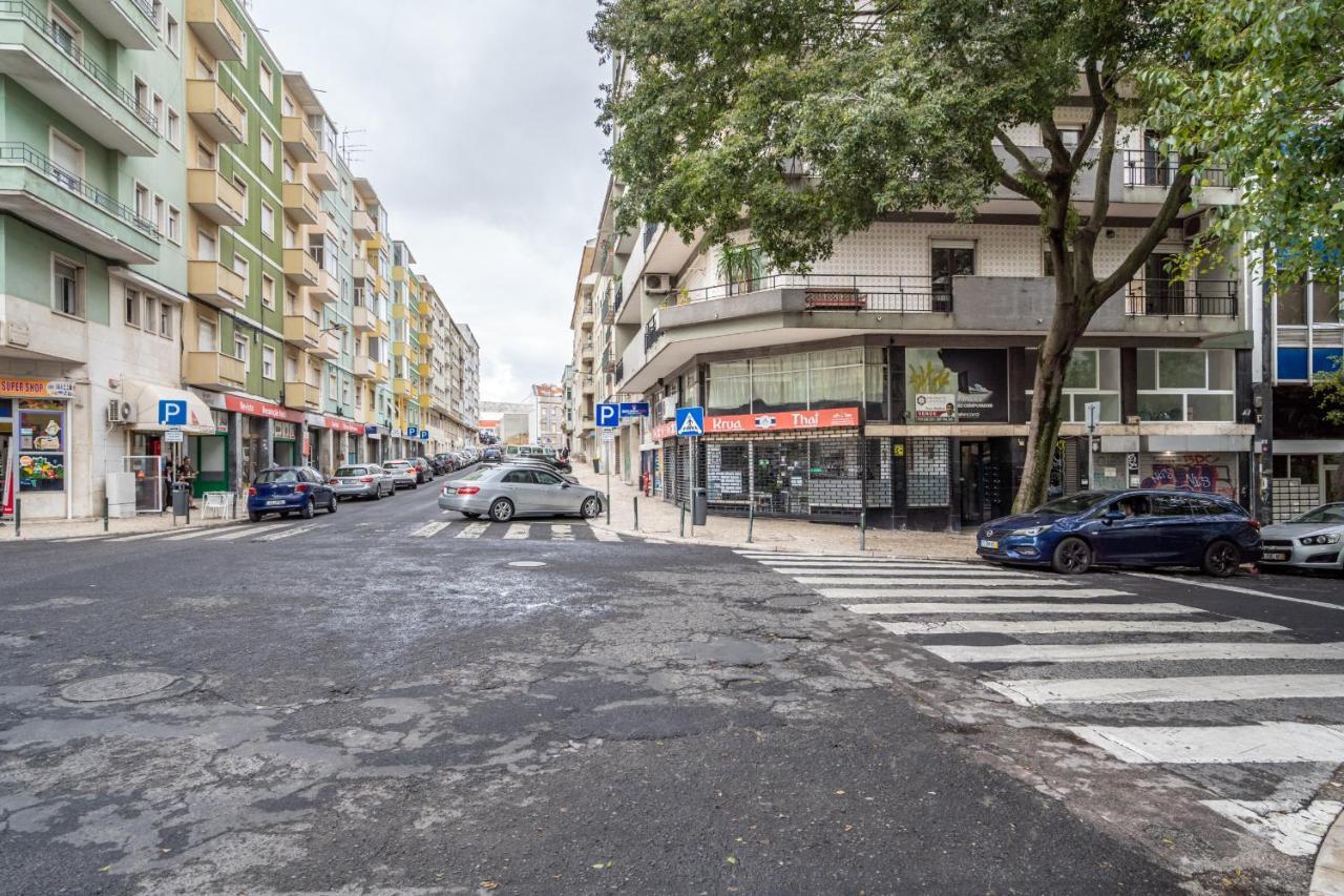 Spacious 3 Bedroom In The Heart Of Arroios Apartment