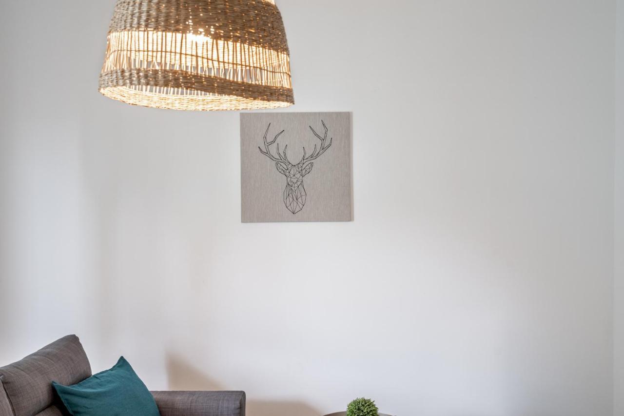 Spacious 3 Bedroom In The Heart Of Arroios * Lisbon