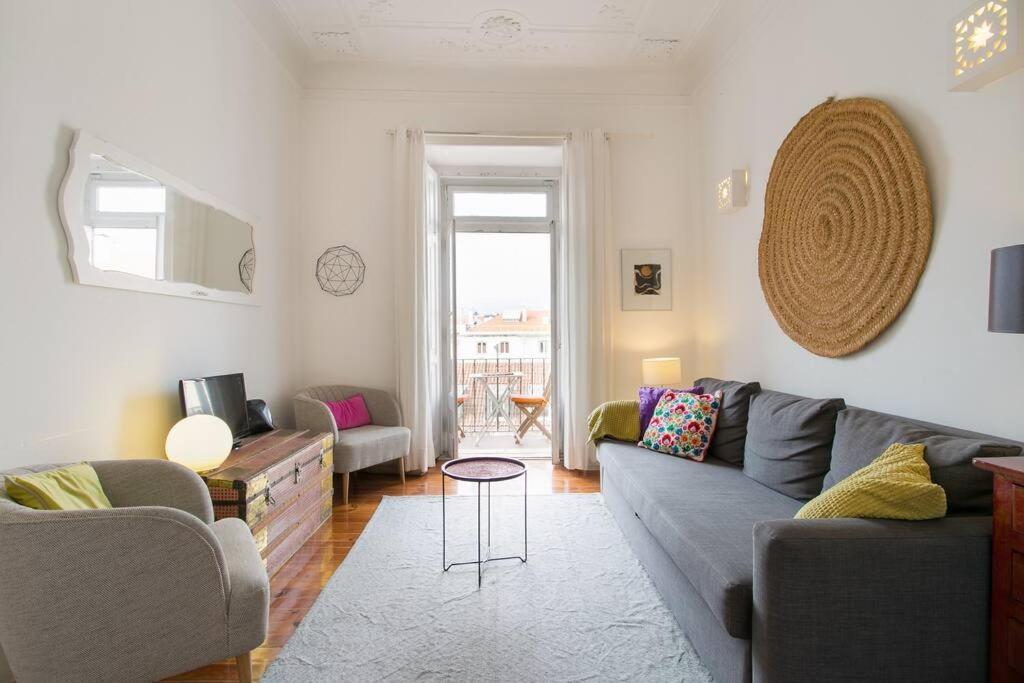 Apartment Principe Real Cool And Artistic 3 Bedrooms Flat!