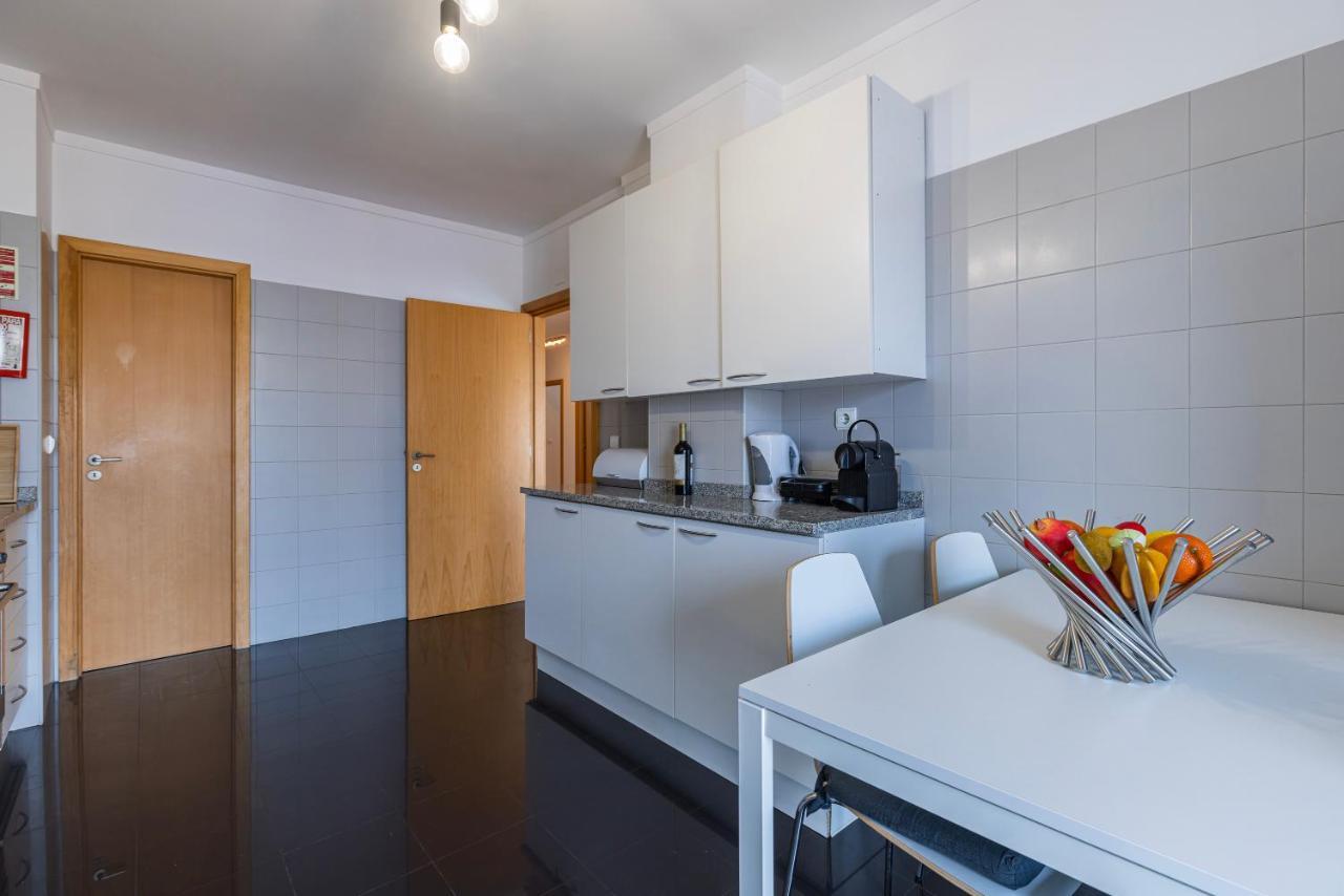 Charm 3bdr W/balcony By Lovelystay Apartment Lisbon