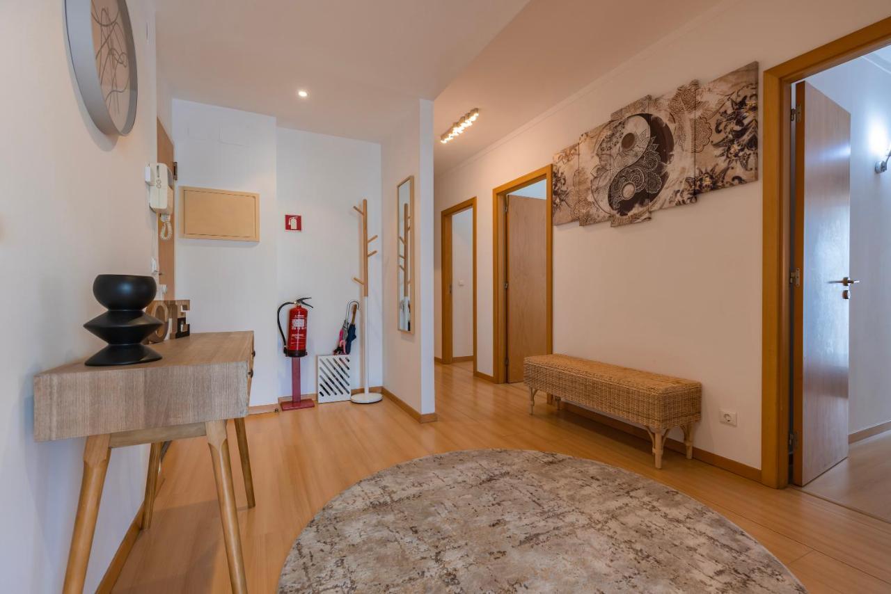 Charm 3bdr W/balcony By Lovelystay * Lisbon