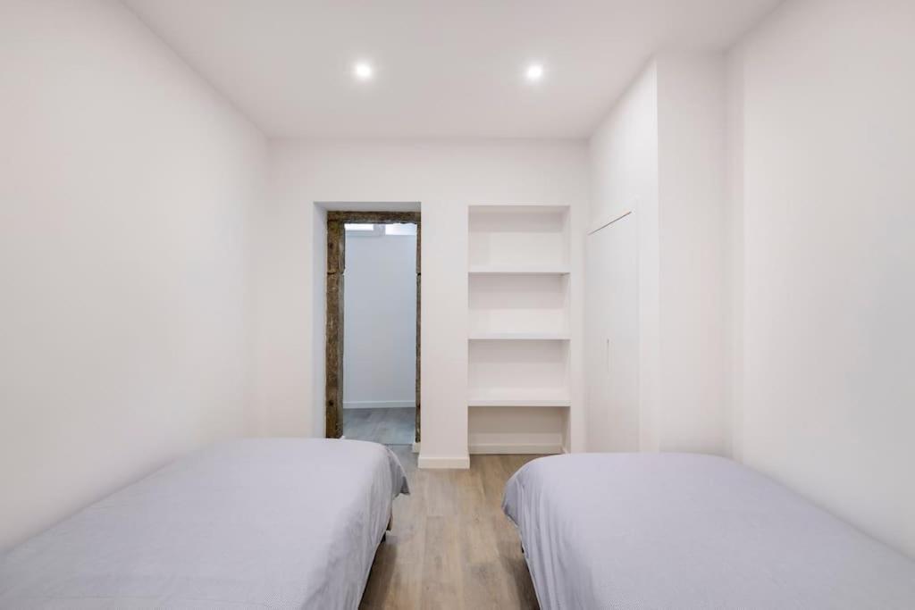 Apartment Cozy And Modern Flat In Lisbon