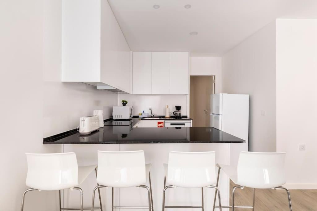 Cozy And Modern Flat In Apartment